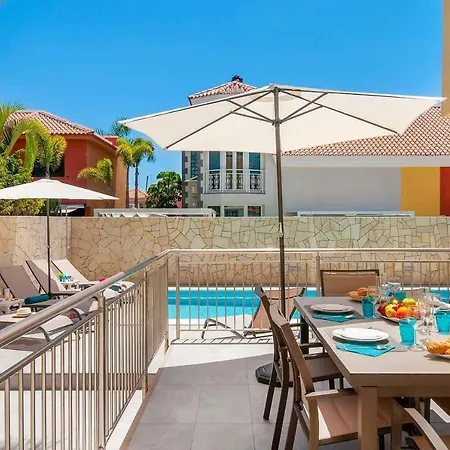 Βίλα Sleeps 8 Pool Air Con Wifi *